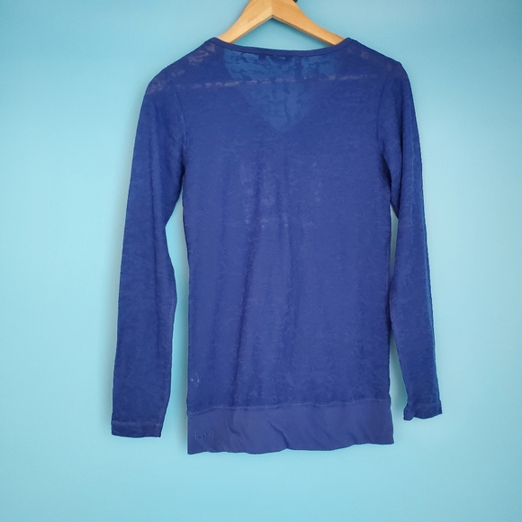 Touch by Alyssa Milano Size Large New York Waffle Knit Top - Picture 3 of 4